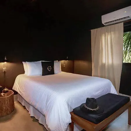 Hotel Boutique & Beach Club